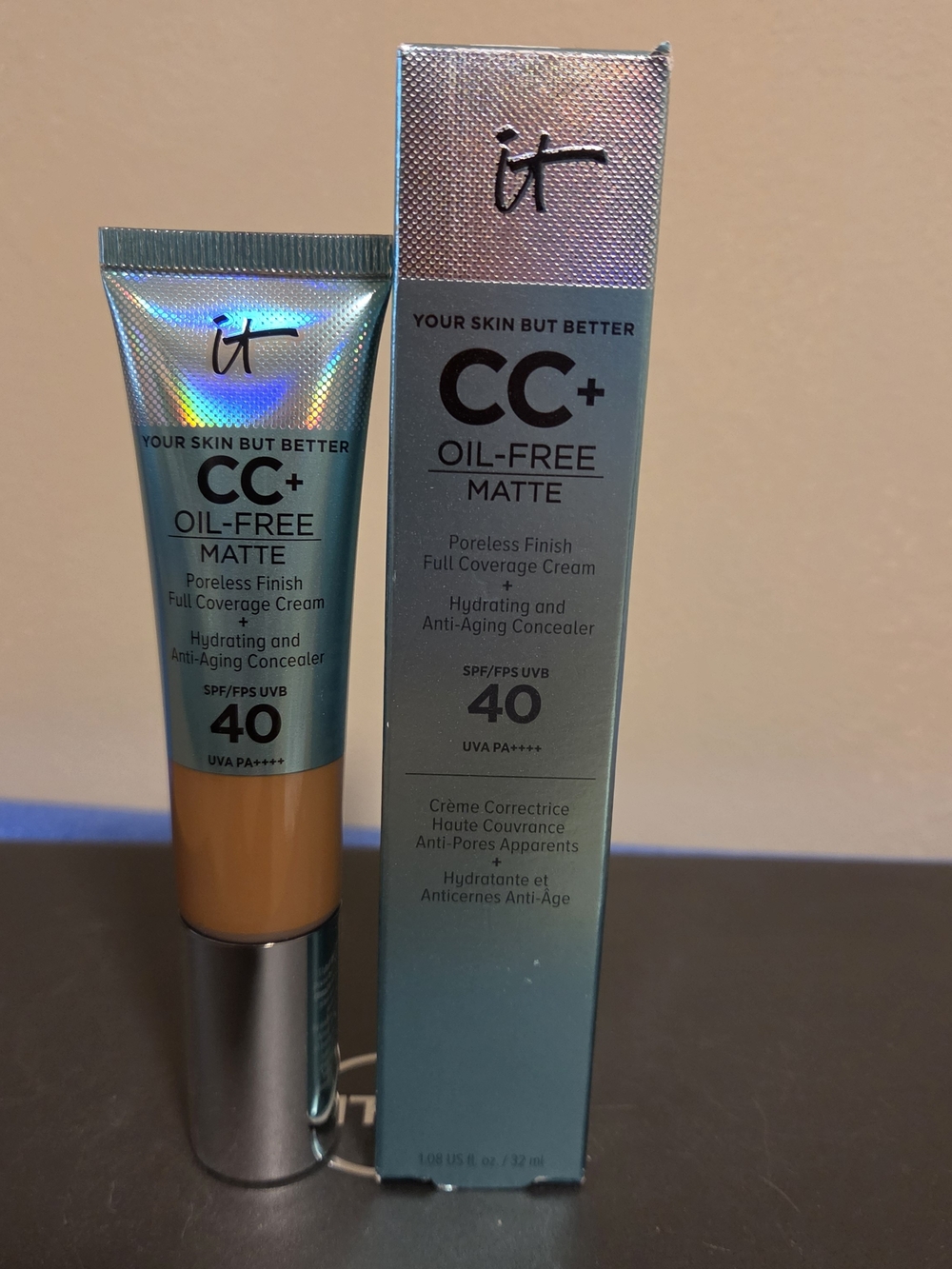 it cosmetics CC+ Oil-Free Matte